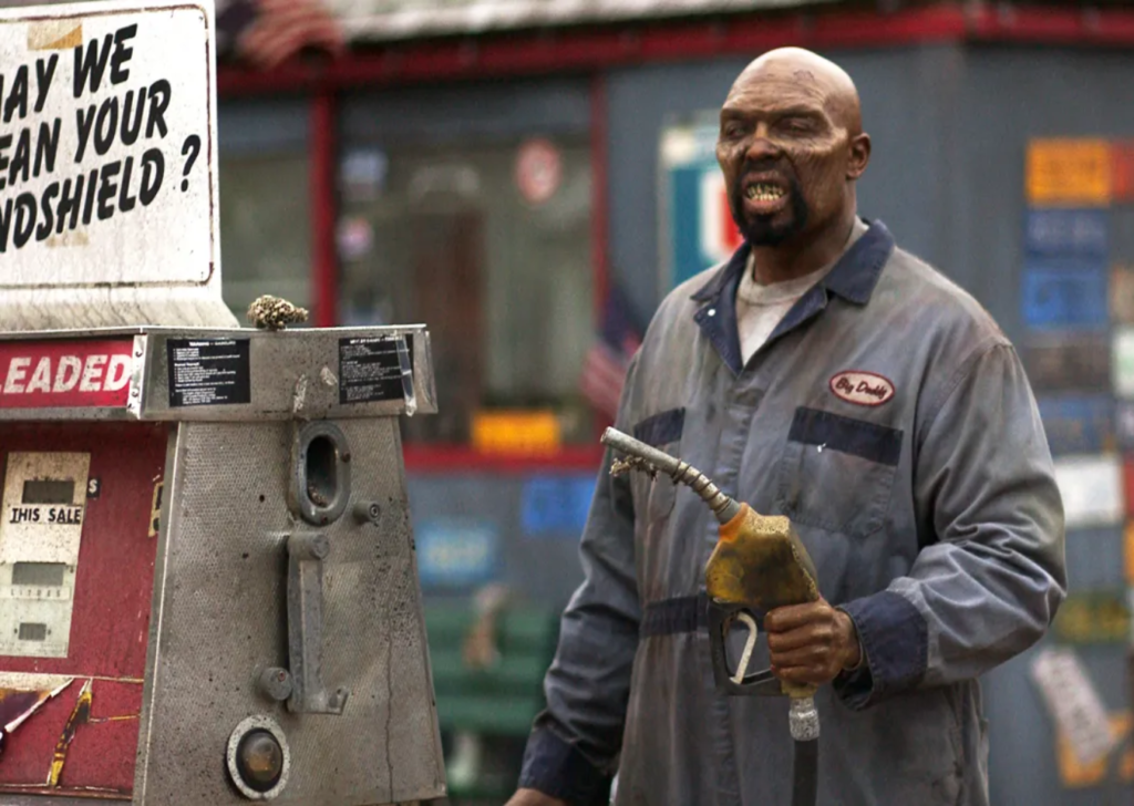 photo gas station zombie, movie land of the dead