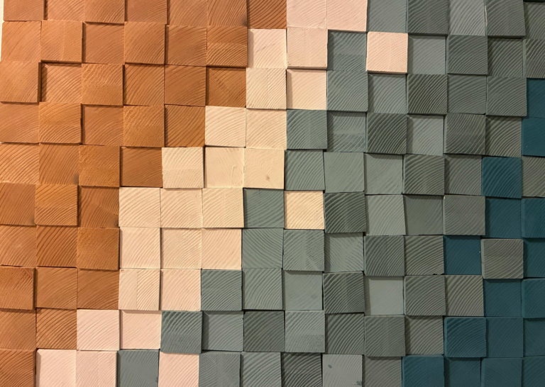 Mosaico de colores en escala, completando una paleta de colores mediterranea